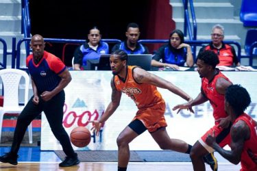 Los Cañeros del Este aplastan a Leones de SD en la LNB 2026