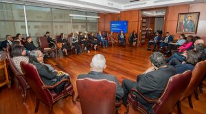 Acuerdan aumento de salarios  para personal judicial de la RD