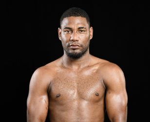 Michael Ramírez y Kenny De León en combate invictos en RD