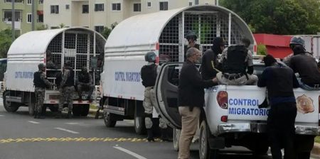 Migración deporta a 1,212 extranjeros indocumentados