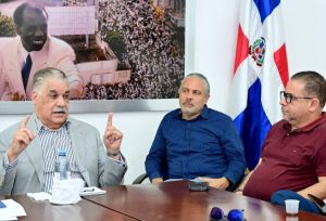 Llama Gobierno enfrentar el  impacto de crisis en población