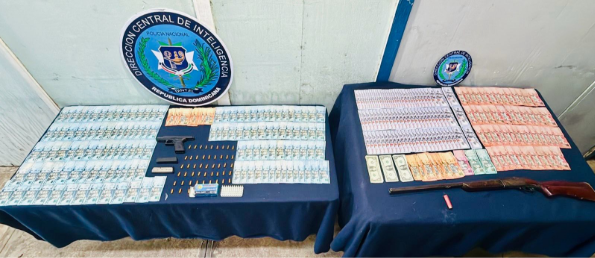 SANTIAGO: Ocupan armas y dinero falso durante operativos