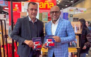 BOGOTÁ: Presentan libro La conjura haitiana y la maldición dominicana