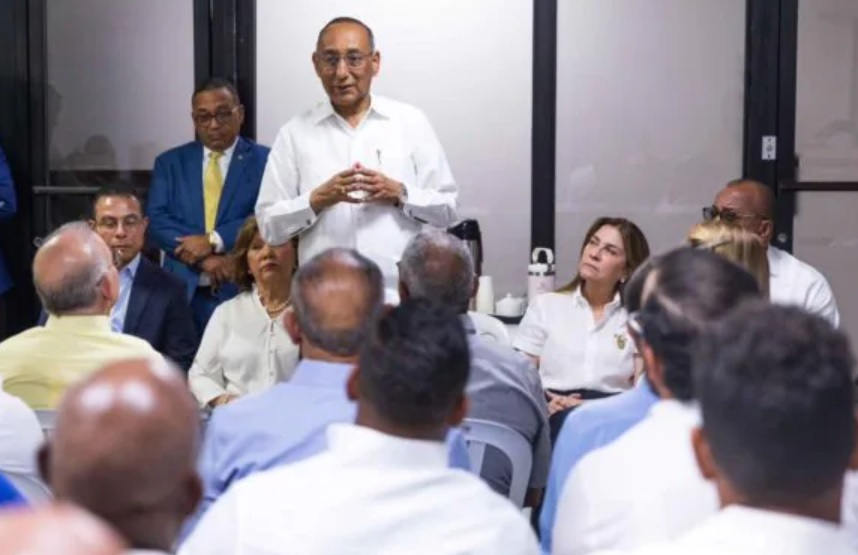 Movimiento “Mi Familia por el Cambio” apoya a Carolina Mejía imagen
