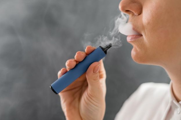 Neumología: vapeo se disfraza con mercadeo atraer a jóvenes imagen
