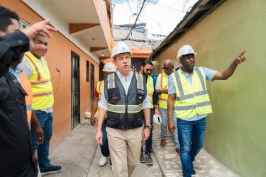 El Gobierno dominicano inicia la reparación cientos de viviendas