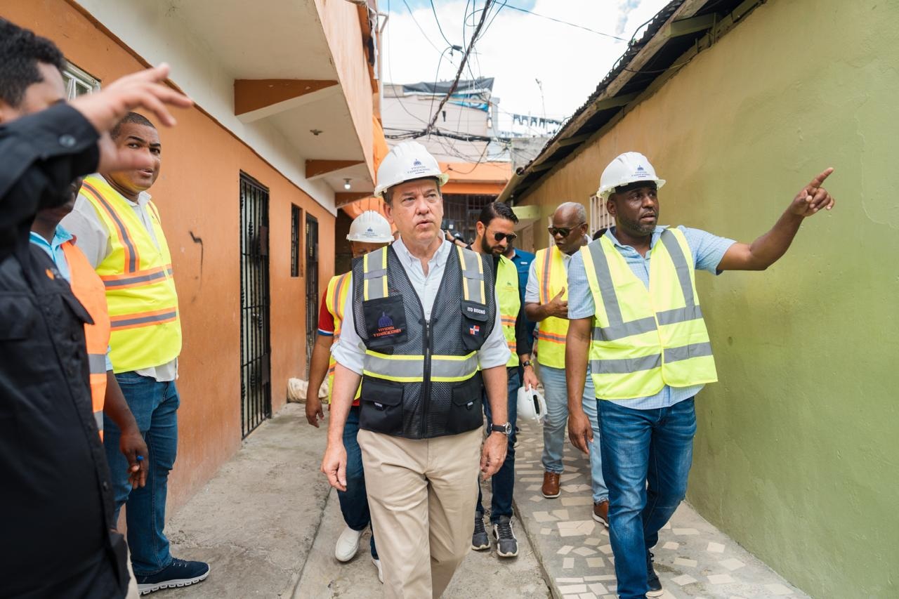 El Gobierno dominicano inicia la reparación cientos de viviendas