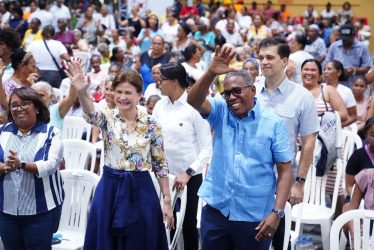 Barahona: Miles de madres de los 11 municipios disfrutan Jornada Nacional de Madres Barahona: Miles de madres de los 11 municipios disfrutan Jornada Nacional de Madres