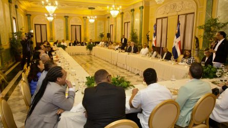 Presidente anuncia licitación para rescate Teatro Agua y Luz Presidente anuncia licitación para rescate Teatro Agua y Luz