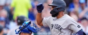Dominicano Amed Rosario pega dos jonrones para los Yankees