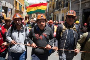 BOLIVIA: Bloqueo de carreteras indefinido sin visos de solución