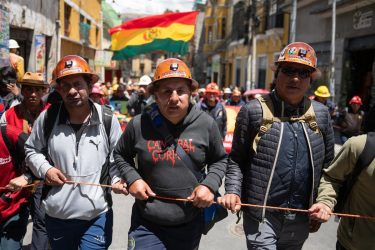 BOLIVIA: Bloqueo de carreteras indefinido sin visos de solución