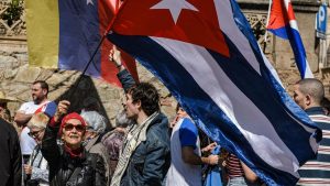 Cuba advierte de un «baño de sangre» en caso de una invasión