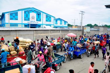 Haitianos deberán registrarse para acceder a mercados de RD