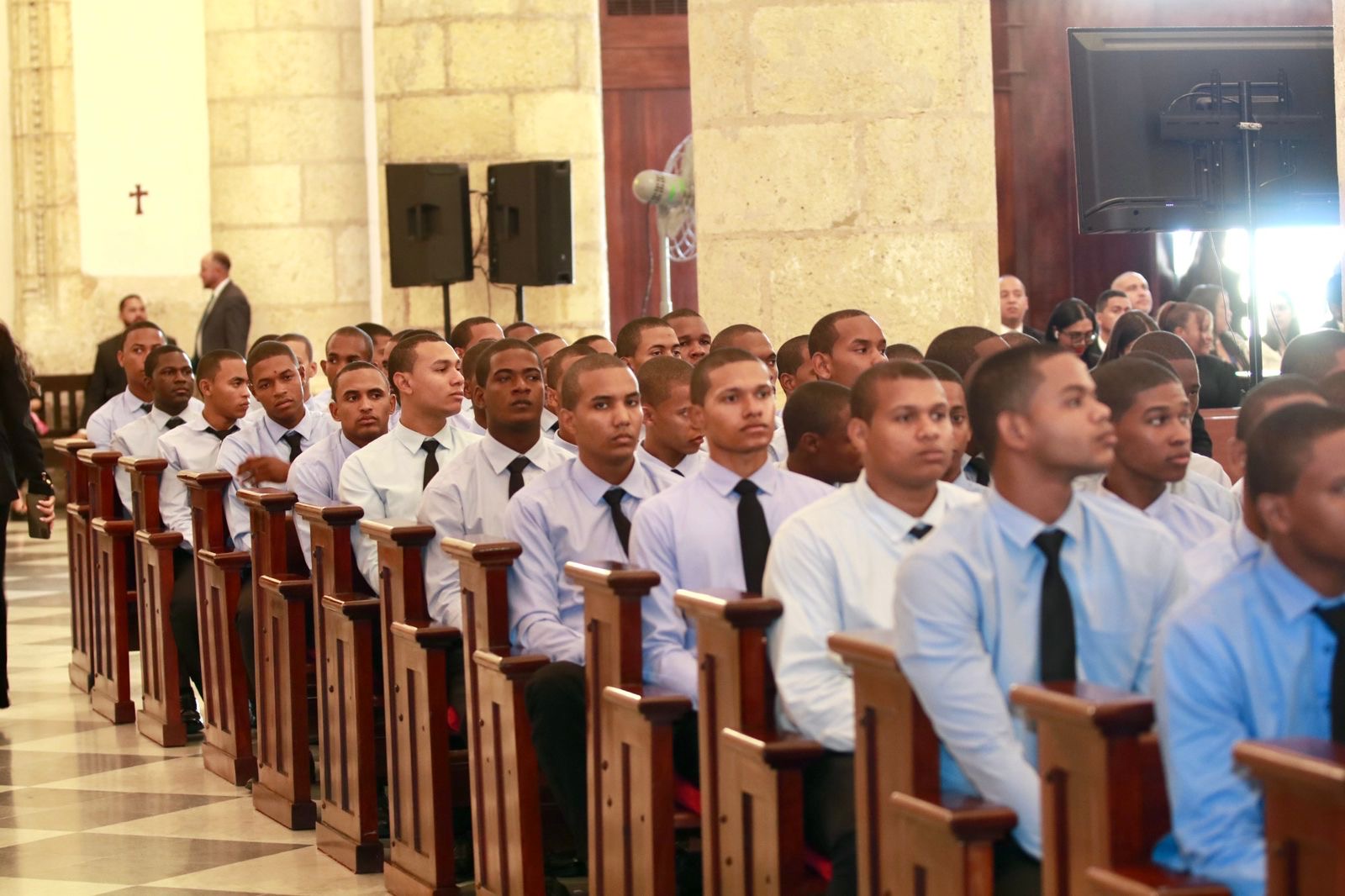 634 agentes antinarcóticos son ascendidos en Rep. Dominicana 634 agentes antinarcóticos son ascendidos en Rep. Dominicana
