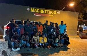ERD detiene indocumentados tras abandono jeepeta en Mao