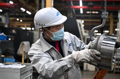 China ordena a sus compañías energéticas ignorar sanciones