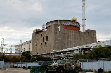 El OIEA constata un impacto en la central nuclear de Zaporiyia