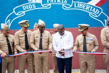 Propeep inaugura Paseo de los Colores en Armada Dominicana