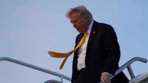 Trump anuncia permitirá salida de buques atrapados en Ormuz