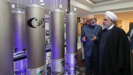 Agencia iraní dice EE.UU. exige su uranio y límites nucleares Agencia iraní dice EE.UU. exige su uranio y límites nucleares
