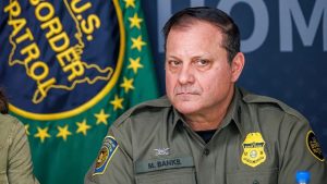 EEUU: Dimite el jefe de la Patrulla Fronteriza Mike Banks