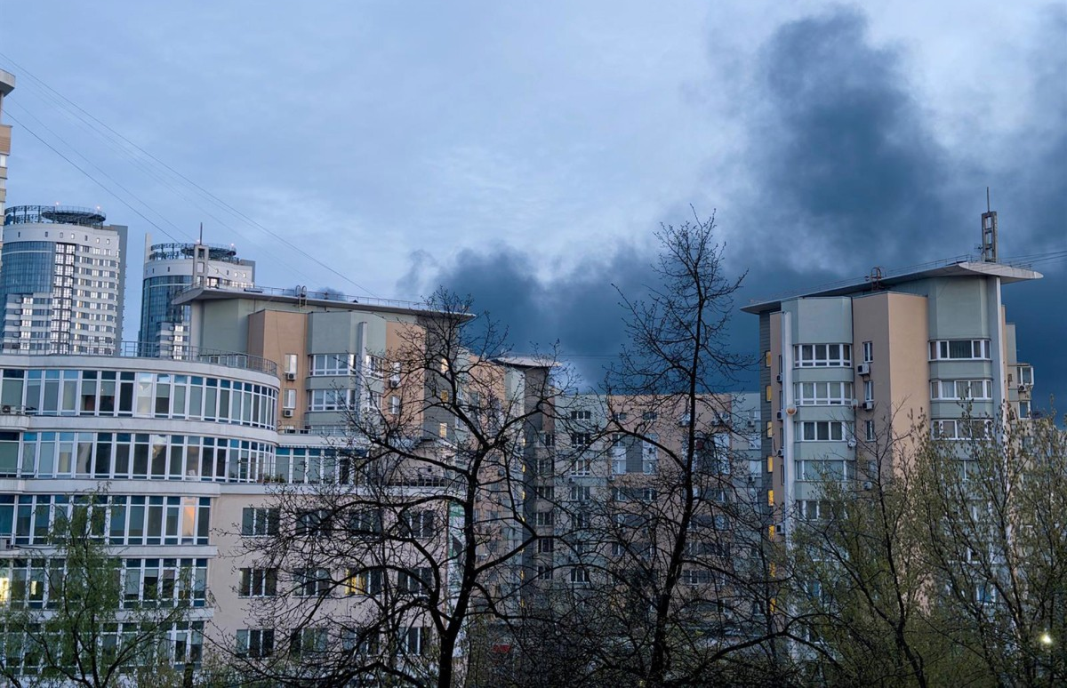 Cinco muertos y 40 heridos deja ataque Rusia a capital ucraniana
