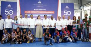 Gobierno entrega polideportivo del Club Manganagua en el DN