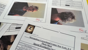 Juez ordena revelar contenido censurado archivos de Epstein