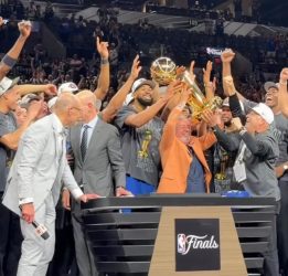 Knicks de NY y Karl Towns se coronan campeones de la NBA
