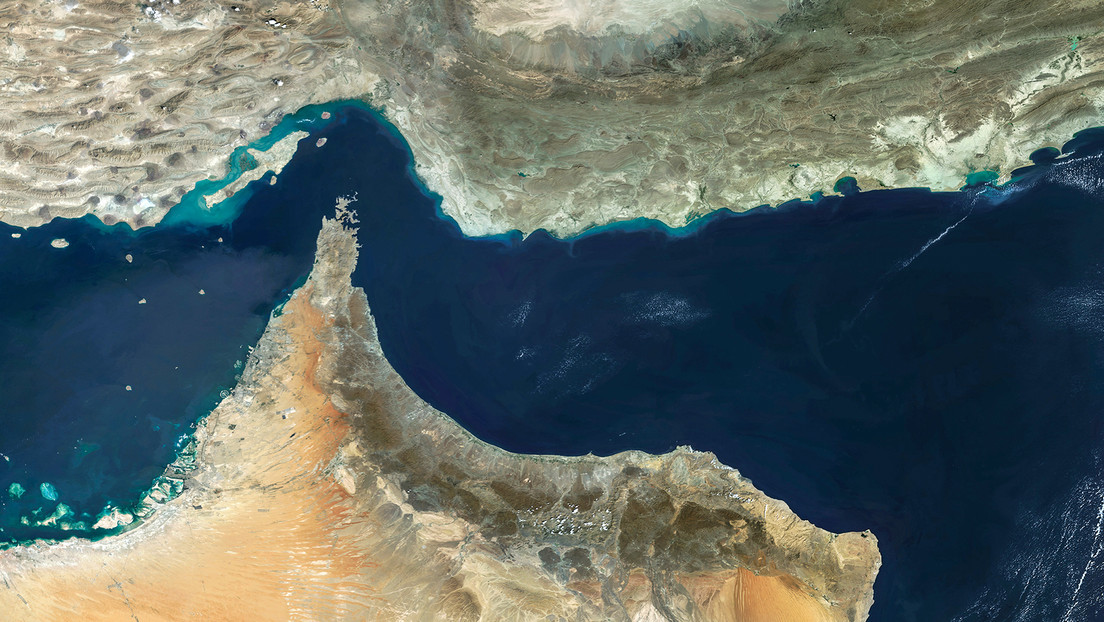 Irán niega reportes de que haya cerrado el estrecho de Ormuz imagen