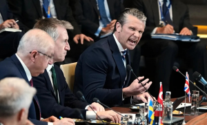 EE.UU. pone a prueba a la OTAN y revisa sus tropas en Europa EE.UU. pone a prueba a la OTAN y revisa sus tropas en Europa