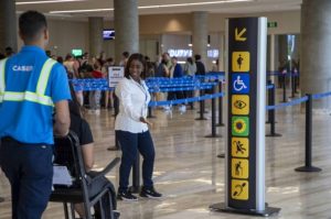 Aeropuerto PC adopta medida asistir pasajeros discapacitados Aeropuerto PC adopta medida asistir pasajeros discapacitados