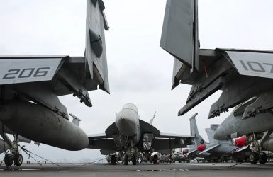 EEUU e Irán intercambian otra vez ataques en estrecho Ormuz