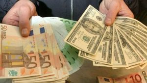 El dólar subió 19 cts. y se vende a $58.89; el euro sigue a $70.43 El dólar subió 19 cts. y se vende a $58.89; el euro sigue a $70.43