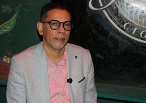 Reclaman atención oficial para 
artistas plásticos dominicanos