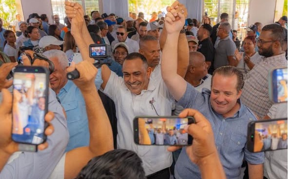 El secretario general de Fuerza del Pueblo en Cotuí pasa a P