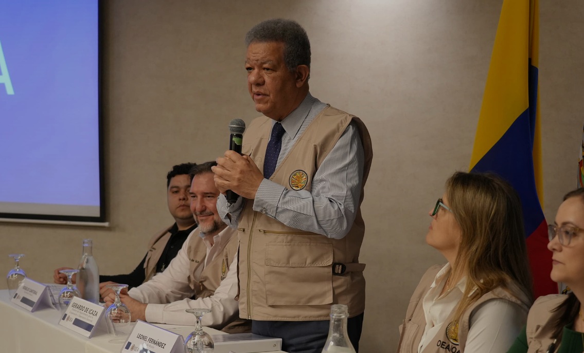 Leonel y OEA destacan jornada sin incidentes en Colombia imagen