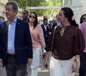 ¿Quién es la mujer que aparece últimamente junto a Leonel?