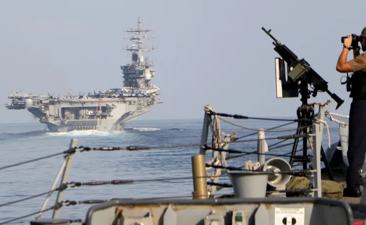 EEUU ataca radares en la costa de Irán luego de destruir misiles
