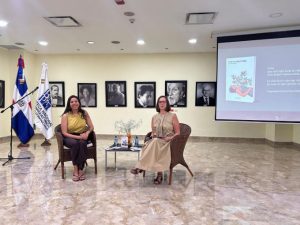 Escritora Natalia Peralta Rincón presenta un nuevo poemario