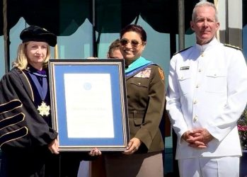 Maritime Academy otorga Doctorado Honoris Causa a piloto dominicana