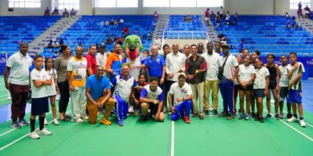 Más de 240 atletas participan en Torneo de Bádminton JCC 2026