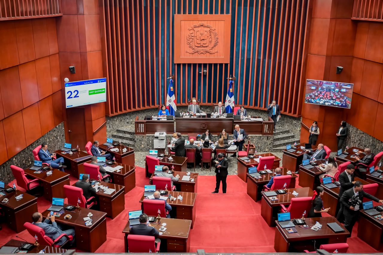 Senado aprueba «de urgencia» modificación a Ley de residuos imagen