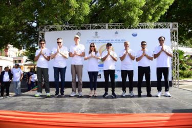 Centenares celebran en la RD Día Internacional del Yoga Centenares celebran en la RD Día Internacional del Yoga