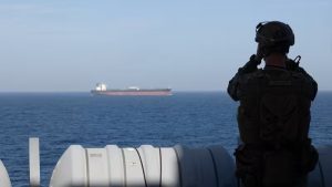 Irán anuncia cierre estrecho de Ormuz a todas embarcaciones