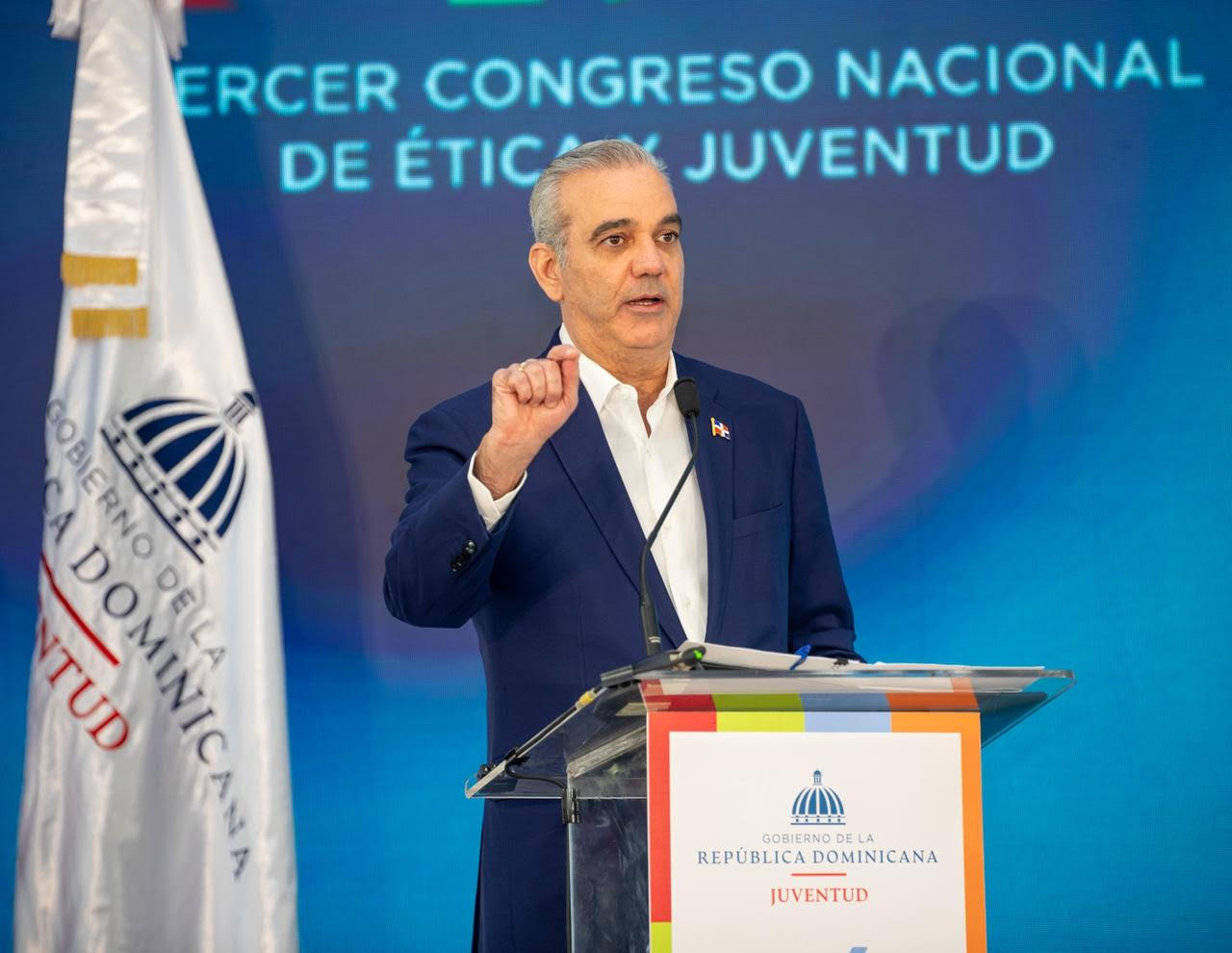Abinader llama a la juventud a convertirse guardiana de ética Abinader llama a la juventud a convertirse guardiana de ética