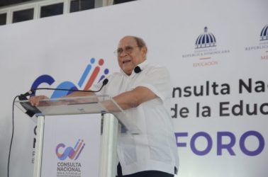 Ministro plantea educación con currículo inteligencia artificial