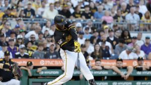 Dominicano Alexander Canario se destaca en el béisbol japonés