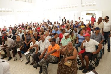 Cientos de adultos mayores participan en jornadaS CONAPE